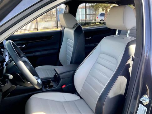 Used 2024 Honda CR-V Sport Touring image 9