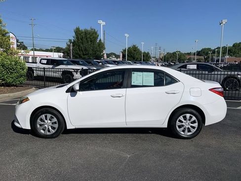 Used 2015 Toyota Corolla L FWD image 5