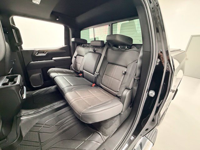 Certified 2026 Chevrolet Silverado 1500 High Country w/ High Country Premium Package AWD/4WD image 28
