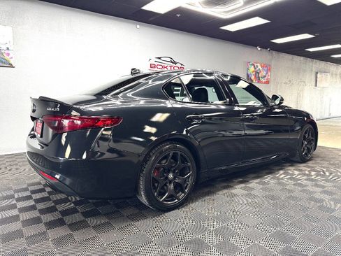 Used 2022 Alfa Romeo Giulia Ti image 13