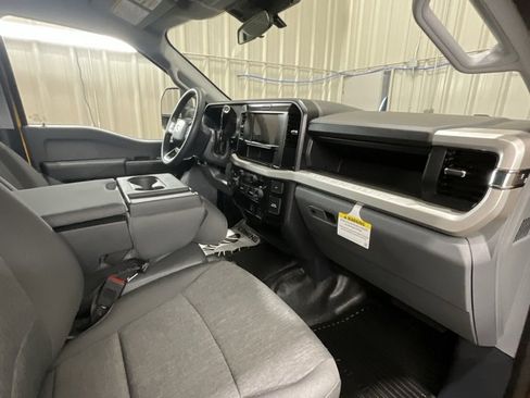 Used 2025 Ford F250 XL w/ 360-Degree Camera Package image 14