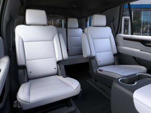 New 2026 Chevrolet Tahoe Premier w/ Sun And Tow Package AWD/4WD image 17