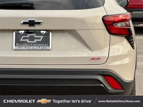 New 2026 Chevrolet Trax RS w/ Sunroof Package image 6