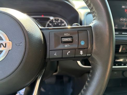 Used 2021 Nissan Rogue SV w/ Premium Package image 23