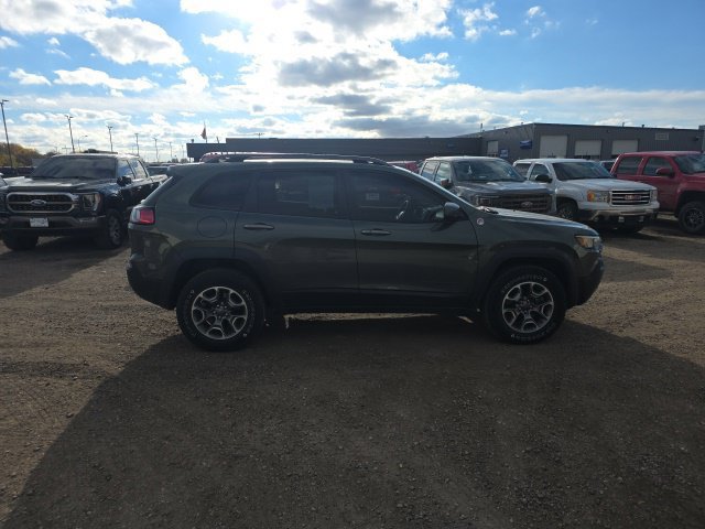 Used 2020 Jeep Cherokee Trailhawk w/ Cold Weather Group AWD/4WD image 8
