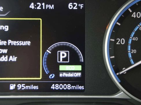 Used 2018 Nissan Leaf SV image 24