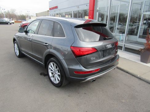 Used 2017 Audi Q5 2.0T Premium Plus w/ Technology Package image 9