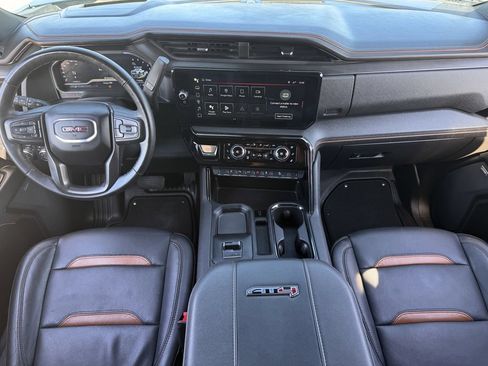 Used 2025 GMC Sierra 2500 AT4 w/ AT4 Premium Plus Package AWD/4WD image 11