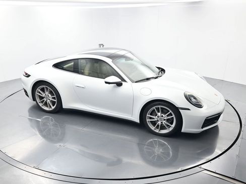 Certified 2022 Porsche 911 Carrera image 37