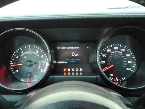 Used 2019 Ford Mustang Coupe image 24