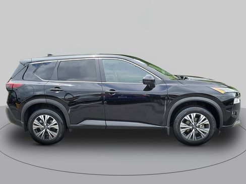 Used 2023 Nissan Rogue SV AWD/4WD image 2