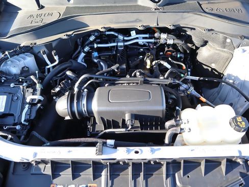 Used 2022 Ford Explorer XLT w/ Equipment Group 202A image 28