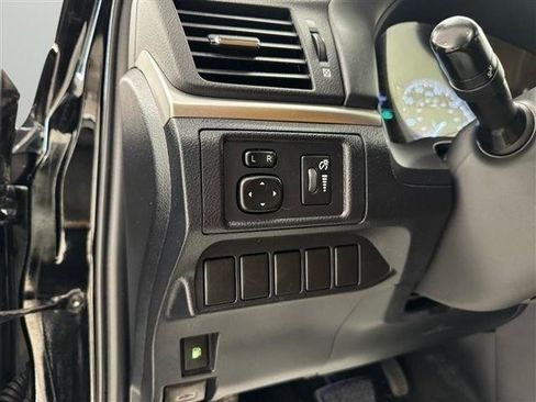 Used 2012 Lexus CT 200h Premium w/ Premium Audio Pkg FWD image 13