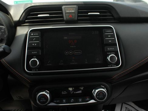 Used 2020 Nissan Versa SR FWD image 30