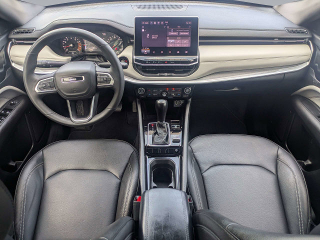 Used 2025 Jeep Compass Limited AWD/4WD image 15