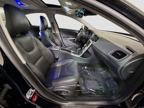 Used 2016 Volvo S60 T5 Premier w/ Convenience Package image 29