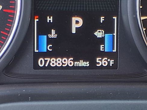 Used 2017 Mitsubishi Outlander SE image 11