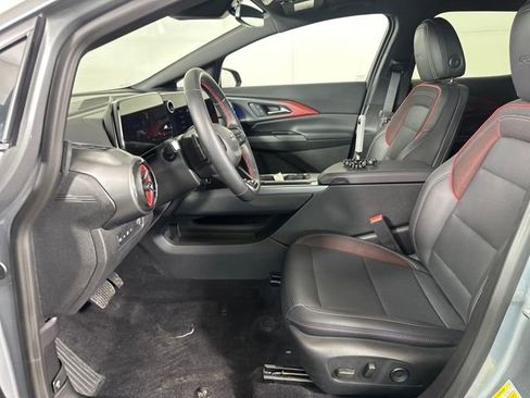 Used 2024 Chevrolet Equinox EV RS image 11