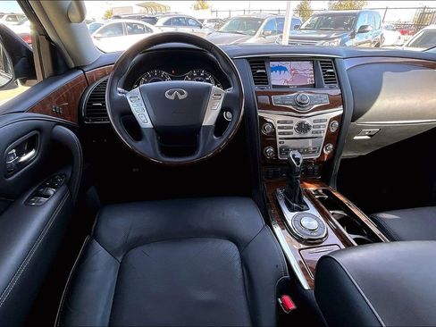 Certified 2019 INFINITI QX80 Luxe w/ All-Season Package image 7