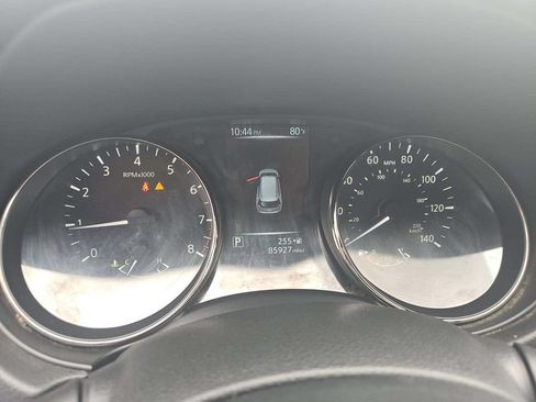 Used 2017 Nissan Rogue SV AWD/4WD image 7