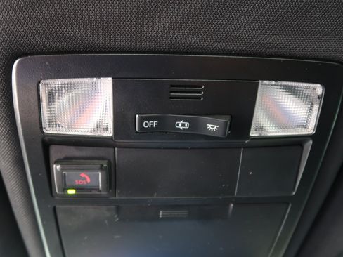 Used 2021 Toyota Tacoma TRD Sport w/ Technology Package RWD image 32