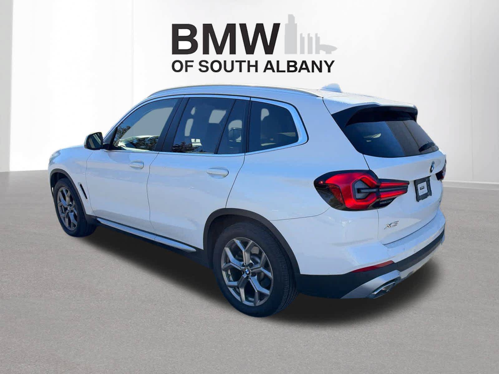 Used 2022 BMW X3 xDrive30i w/ Convenience Package AWD/4WD image 3