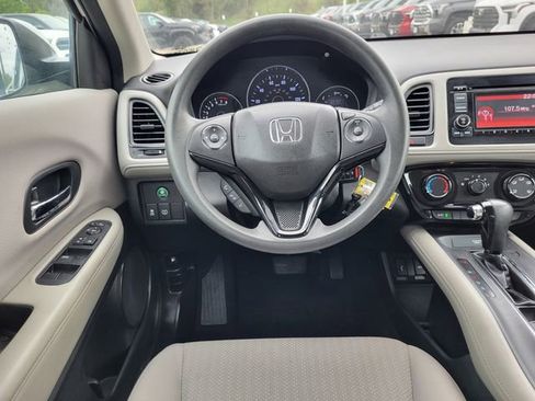 Used 2017 Honda HR-V LX image 25