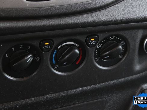 Used 2019 Ford Transit 150 130 Medium Roof image 25