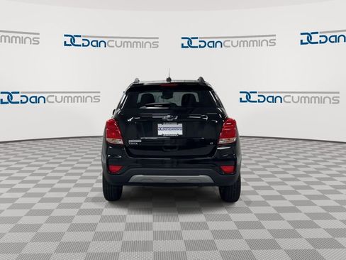 Used 2020 Chevrolet Trax LT FWD image 7