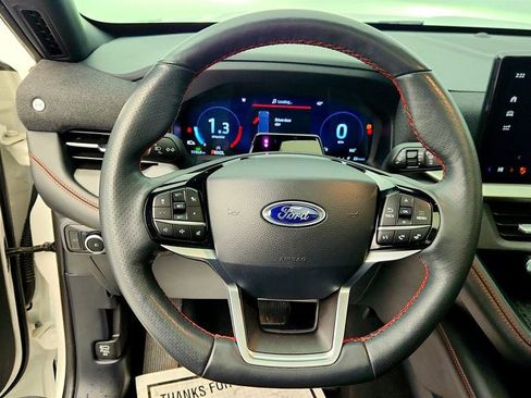 Used 2025 Ford Explorer ST-Line w/ Premium Package image 14