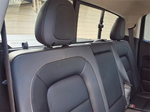 Used 2022 GMC Canyon AT4 w/ Trailering Package image 17