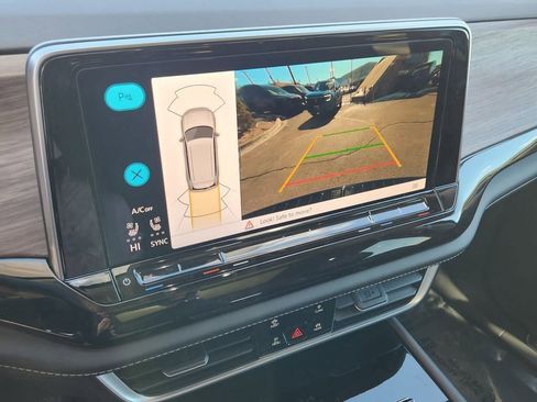 New 2026 Volkswagen Atlas SEL image 8