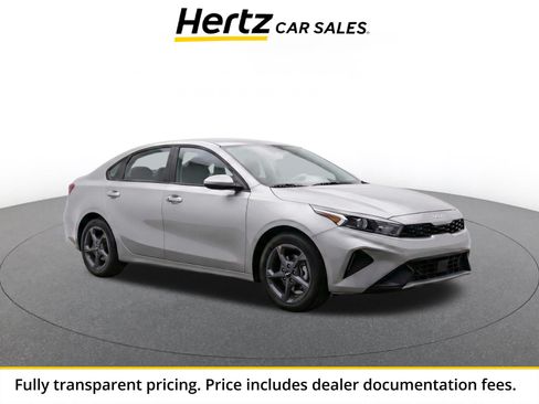 Used 2025 Kia K4 FWD image 1