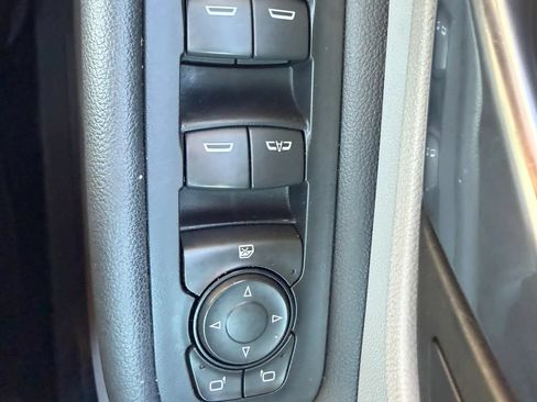 Used 2023 GMC Terrain SLE w/ Driver Convenience Package AWD/4WD image 24