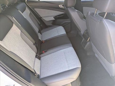 Used 2023 Volkswagen ID.4 Pro image 20