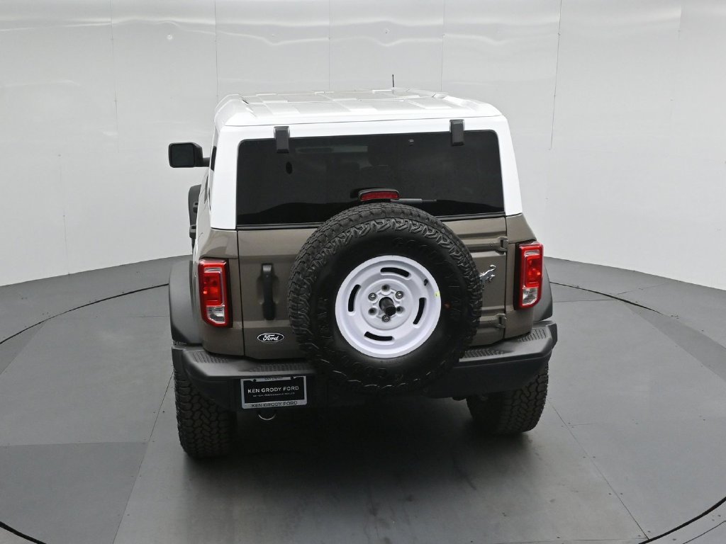 New 2026 Ford Bronco Heritage Edition AWD/4WD image 39