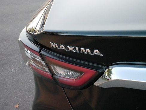 Used 2023 Nissan Maxima SV w/ Floor Mat Group image 17