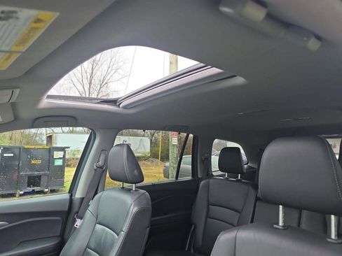 Used 2022 Honda Pilot Special Edition image 8