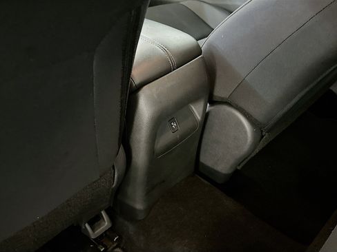 Used 2024 Nissan Sentra SV image 27