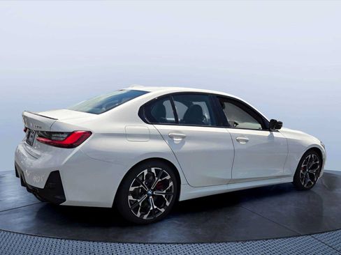New 2026 BMW 330i xDrive Sedan w/ M Sport Package AWD/4WD image 6