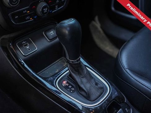 Used 2019 Jeep Compass Latitude FWD image 15