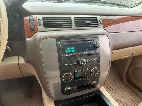Used 2008 GMC Sierra 2500 SLT w/ Entertainment Package AWD/4WD image 24