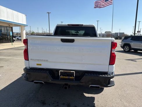 Used 2021 Chevrolet Silverado 1500 LT Trail Boss image 5