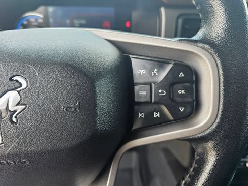 Used 2021 Ford Bronco Outer Banks AWD/4WD image 17