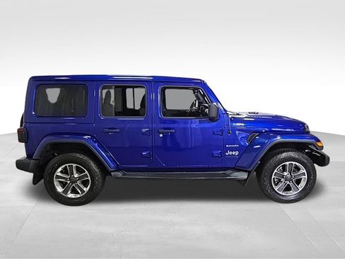 Used 2019 Jeep Wrangler Unlimited Sahara w/ Uconnect 4C Nav & Sound Group AWD/4WD image 6