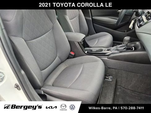 Used 2021 Toyota Corolla LE w/ Carpet Mat Package (TMS) FWD image 27