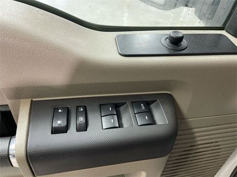Used 2010 Ford F250 XLT image 13
