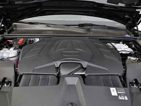 New 2026 Porsche Cayenne AWD/4WD image 32