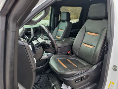 Used 2020 GMC Sierra 1500 AT4 w/ AT4 Preferred Package AWD/4WD image 14