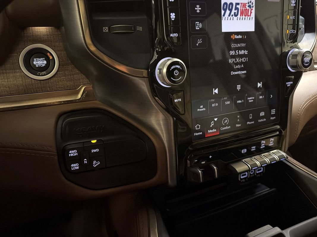 Used 2022 RAM 2500 Limited AWD/4WD image 21